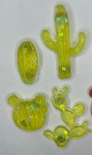 Load image into Gallery viewer, Textured Cacti Magnet Set